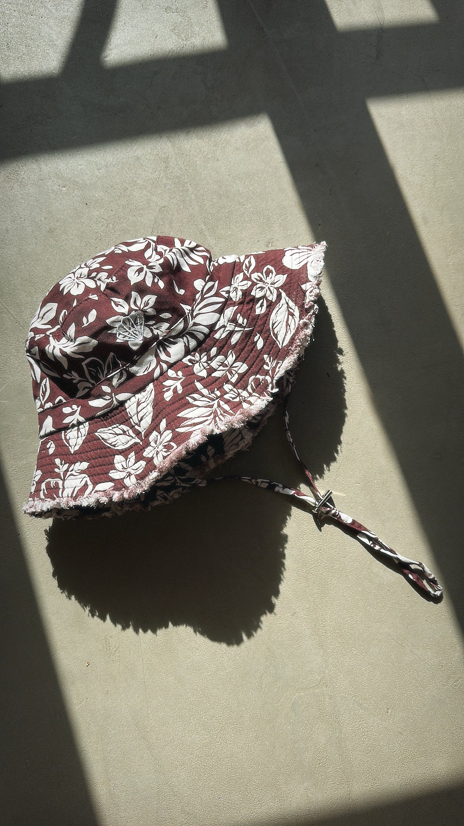 Gypsy Hat- Brown Hibiscus