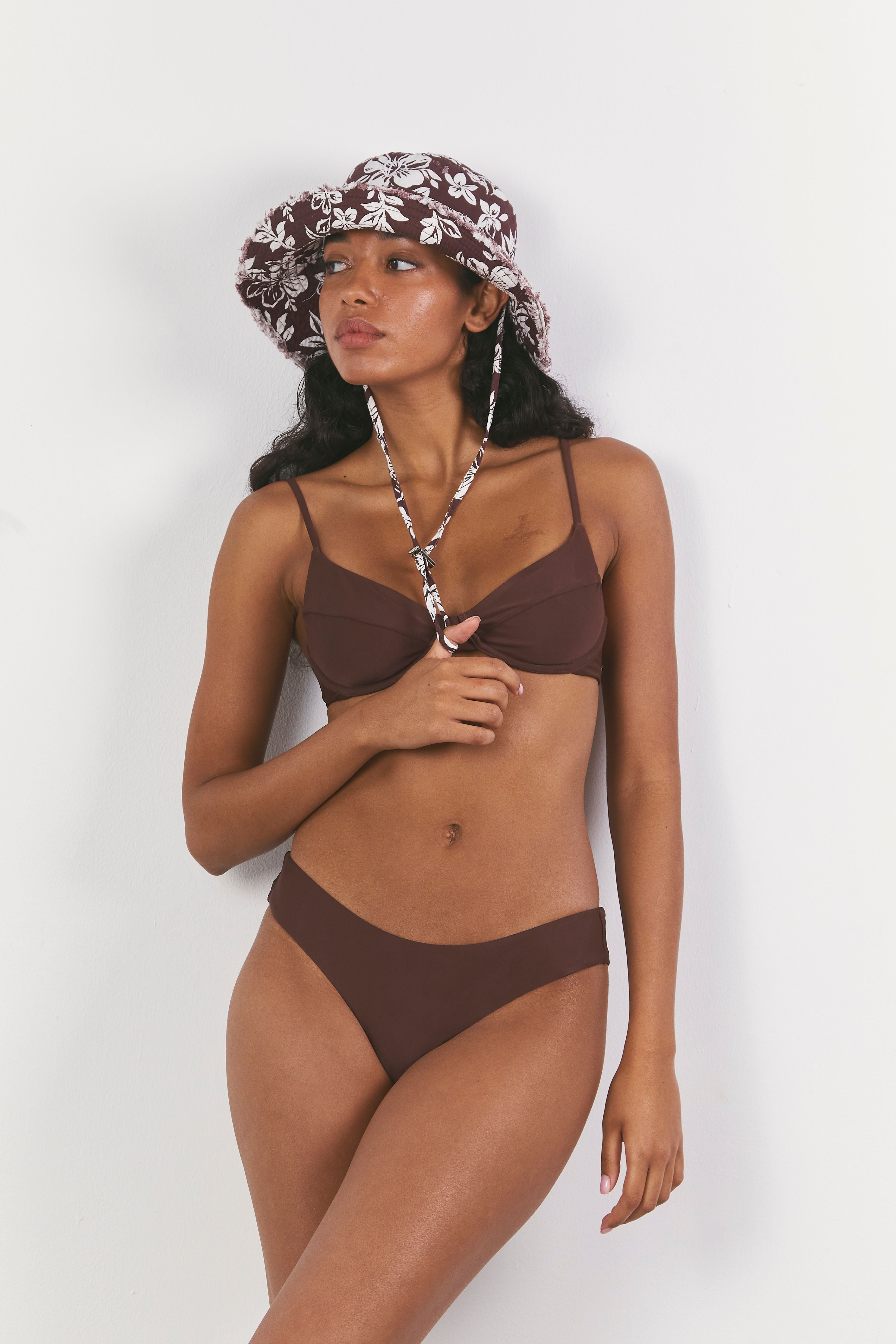 Gypsy Hat- Brown Hibiscus